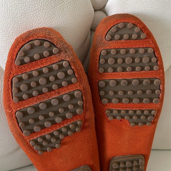 Tod’s Women’s Loafers - Picture 8 of 17